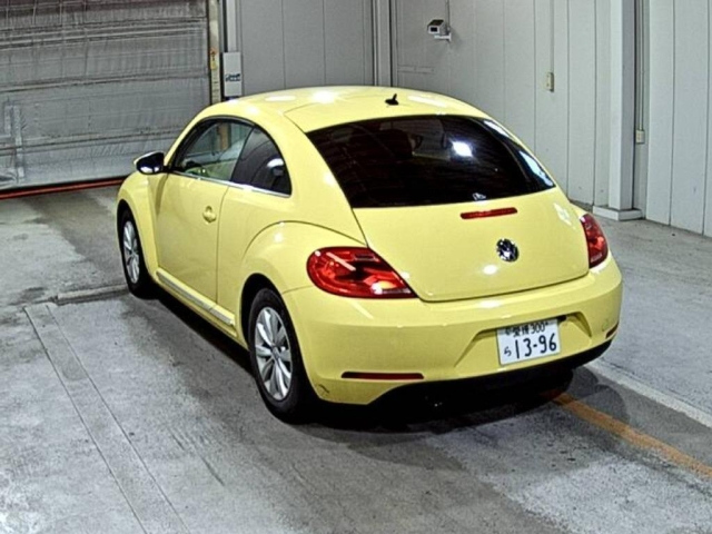 VOLKSWAGEN THE BEETLE 2014