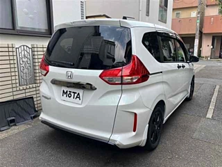 Заказать HONDA FREED