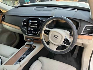 VOLVO XC90 2019