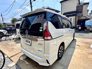 Заказать NISSAN SERENA