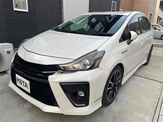 Заказать TOYOTA PRIUS ALPHA