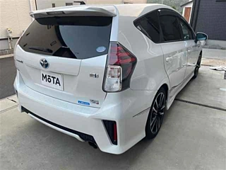 Заказать TOYOTA PRIUS ALPHA