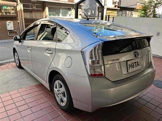 Заказать TOYOTA PRIUS