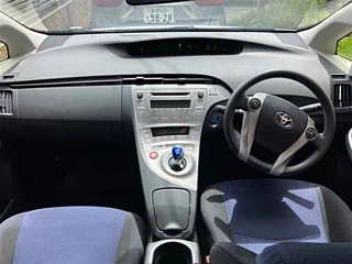 TOYOTA PRIUS 2014