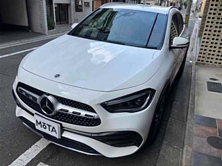 Заказать MERCEDES BENZ GLA CLASS