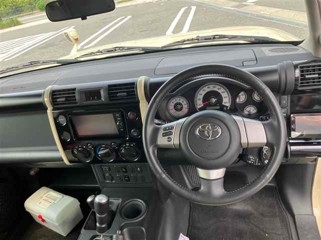 TOYOTA FJ CRUISER 2017