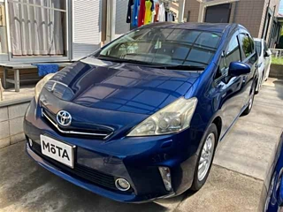 TOYOTA PRIUS ALPHA 2013