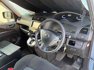 NISSAN SERENA 2013