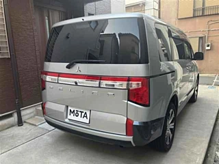 Заказать MITSUBISHI DELICA D5