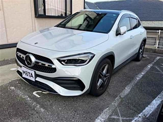Заказать MERCEDES BENZ GLA CLASS