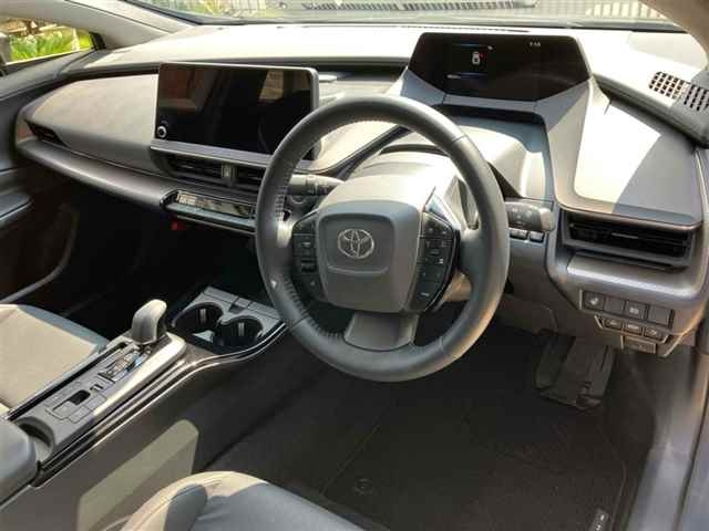 TOYOTA PRIUS PHV 2023