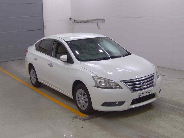 NISSAN SYLPHY 2016