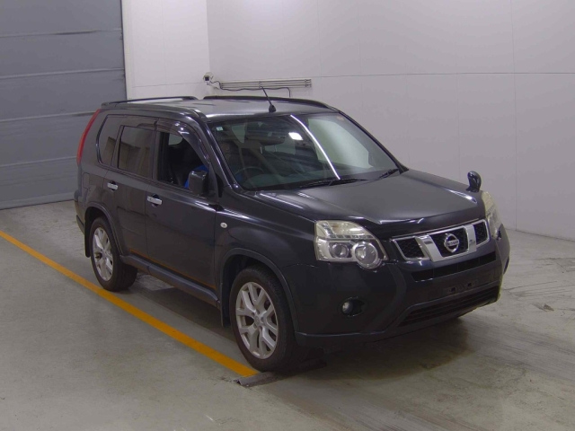 NISSAN X-TRAIL 2013