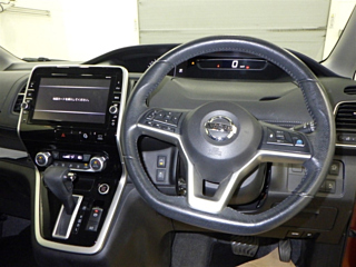 NISSAN SERENA 2016