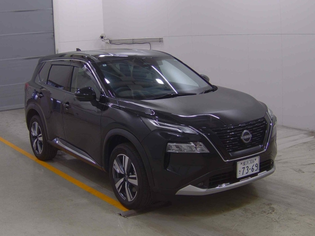 NISSAN X-TRAIL 2024