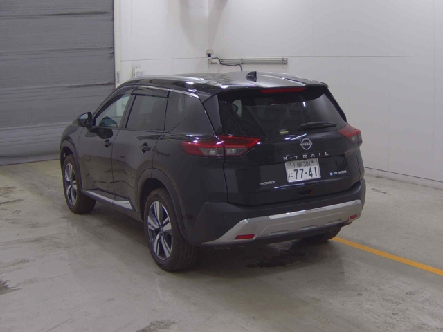 NISSAN X-TRAIL 2024