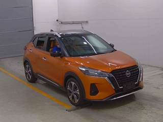 NISSAN KIX 2022