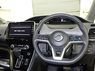 NISSAN SERENA 2020