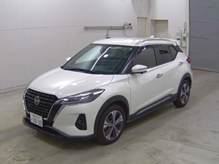 NISSAN KIX 2020