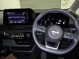NISSAN SERENA 2023