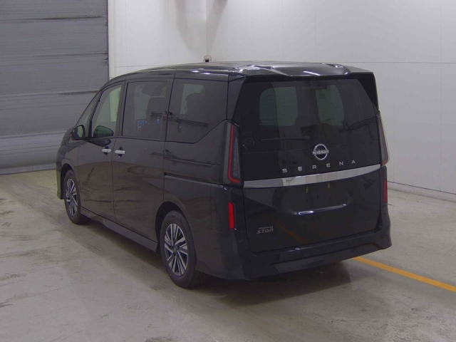 NISSAN SERENA 2023