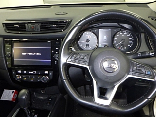 NISSAN X-TRAIL 2019