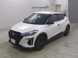 NISSAN KIX 2021