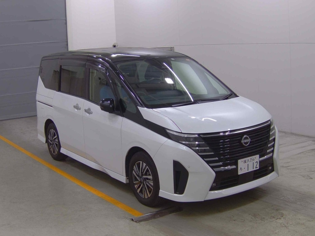 NISSAN SERENA 2023