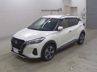 NISSAN KIX 2020