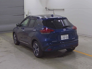 NISSAN KIX 2020