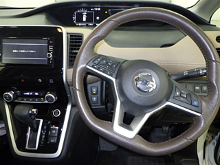NISSAN SERENA 2016