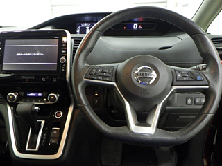 NISSAN SERENA 2017