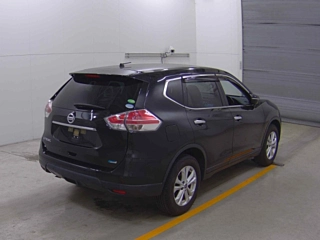 NISSAN X-TRAIL 2015