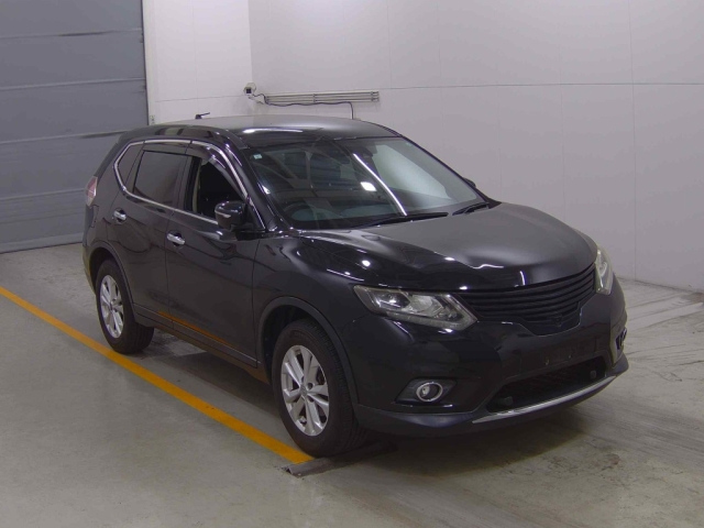 NISSAN X-TRAIL 2015