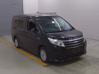 TOYOTA NOAH 2016