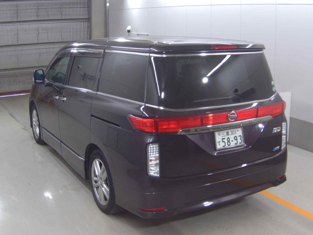 NISSAN ELGRAND 2011