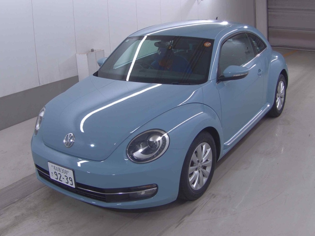 VOLKSWAGEN THE BEETLE 2013