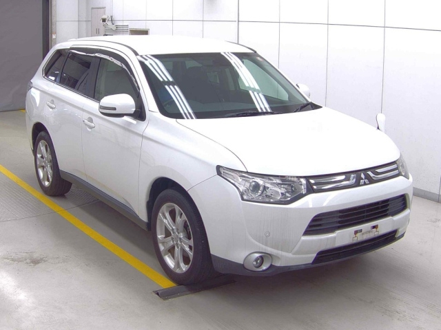 MITSUBISHI OUTLANDER 2013