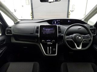 NISSAN SERENA 2019