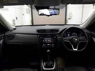 NISSAN X-TRAIL 2018