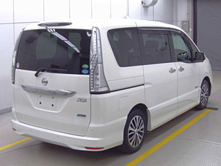 NISSAN SERENA 2015
