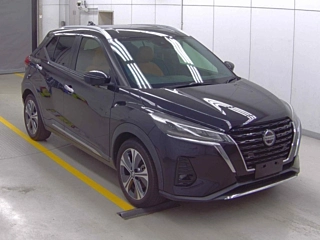 NISSAN KIX 2020