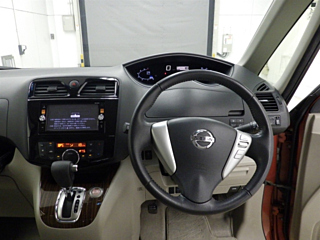 NISSAN SERENA 2014