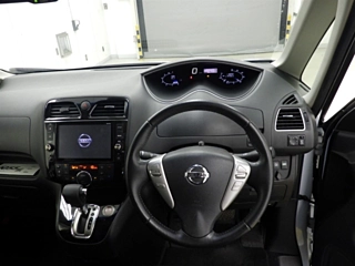 NISSAN SERENA 2015