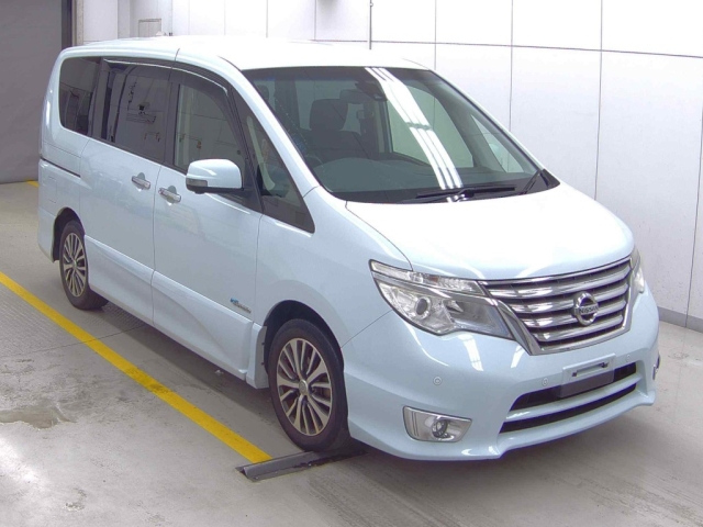 NISSAN SERENA 2015