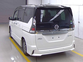 NISSAN SERENA 2018