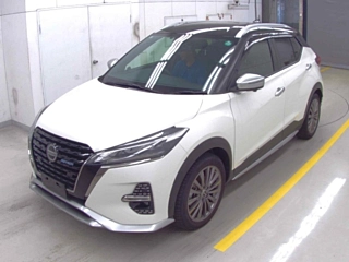 NISSAN KIX 2021