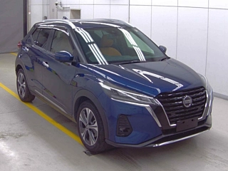 NISSAN KIX 2021