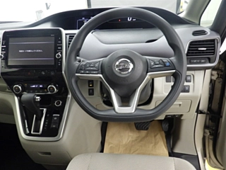 NISSAN SERENA 2016