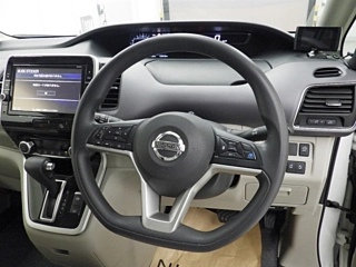 NISSAN SERENA 2019